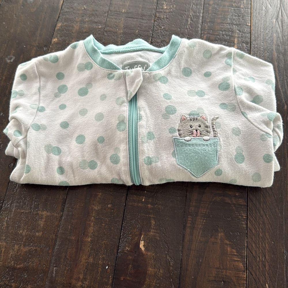 🍄24 M Tuffy gender, neutral, kitty cat polkadot Polka Dot Kids One Piece pajamas